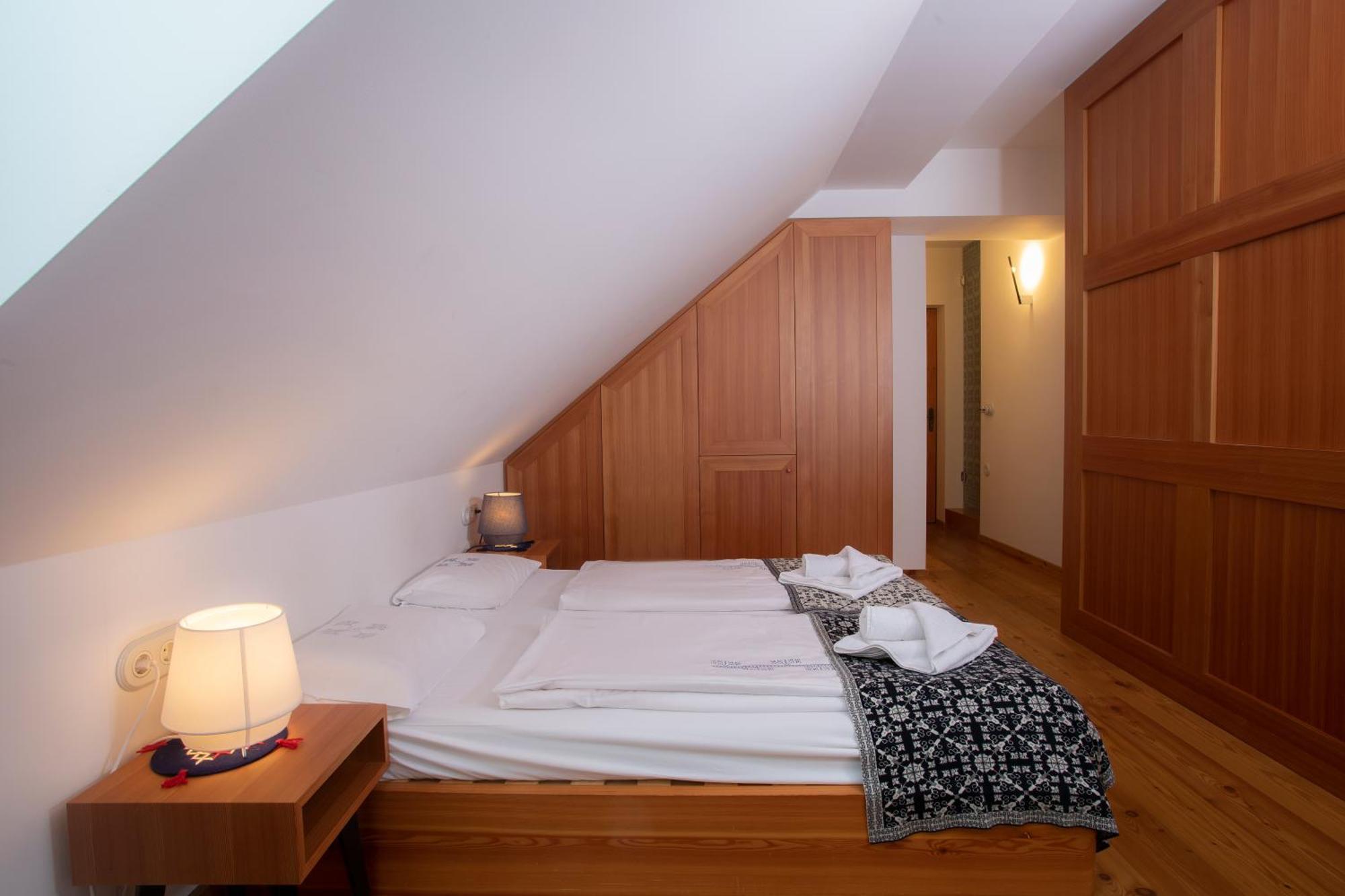 Pr'Gavedarjo Eco Heritage B&B Kranjska Gora Cameră foto